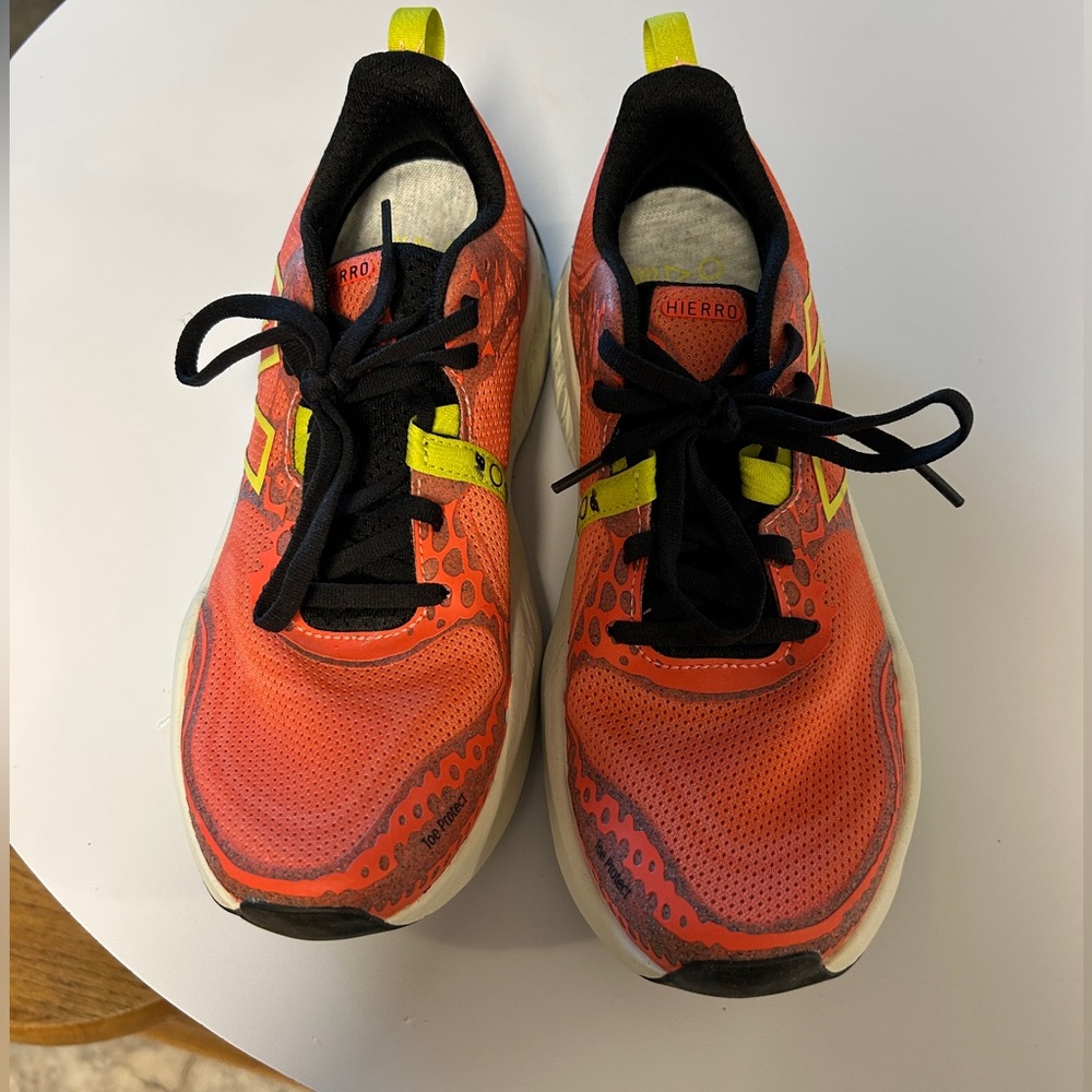 New Balance Hierro V8 9.5